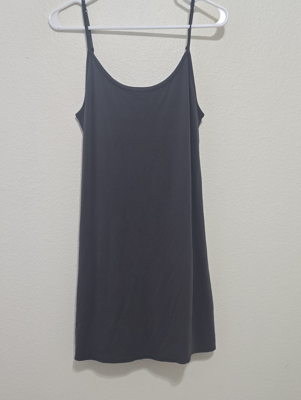 Eileen Fisher charcoal‎ V-neck tee
